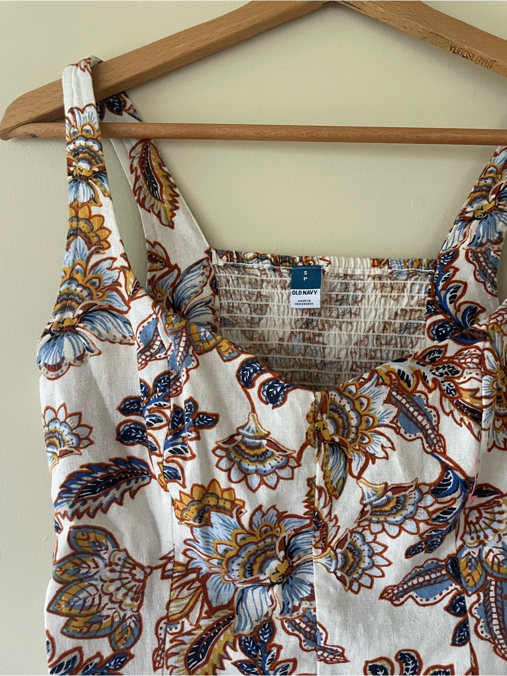 Old Navy Floral Square-Neck Cami in Cream, Blue and Brown linen tank top - Picture 2 of 3
